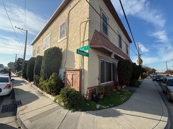 4200 Bassett Street, Santa Clara CA 95054