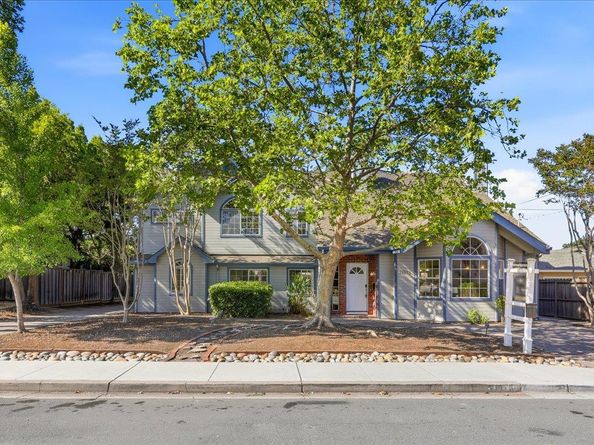 21075 Greenleaf Drive, Cupertino CA 95014