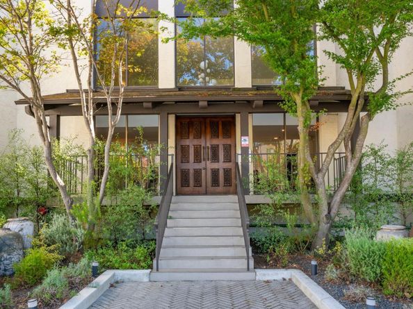 1515 Floribunda Avenue 304, Burlingame CA 94010