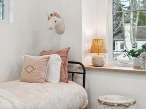 985 Lincoln Avenue, Palo Alto CA 94301