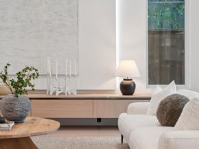 985 Lincoln Avenue, Palo Alto CA 94301