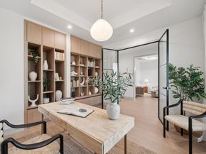 985 Lincoln Avenue, Palo Alto CA 94301