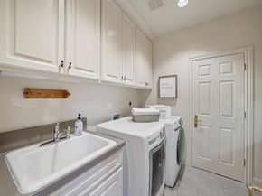 941 Berry Avenue, Los Altos CA 94024