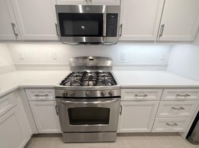 313 Crescent Court, Brisbane CA 94005