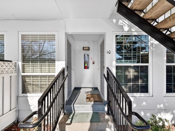 1910 Mount Vernon Court 10, Mountain View CA 94040