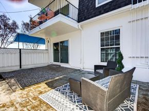 1910 Mount Vernon Court 10, Mountain View CA 94040