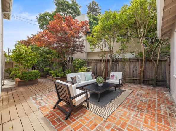 1711 Guinda Street, Palo Alto CA 94303