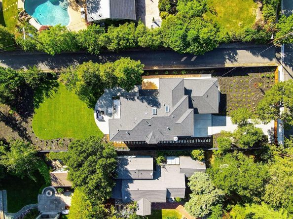 1066 Larch Avenue, Moraga CA 94556