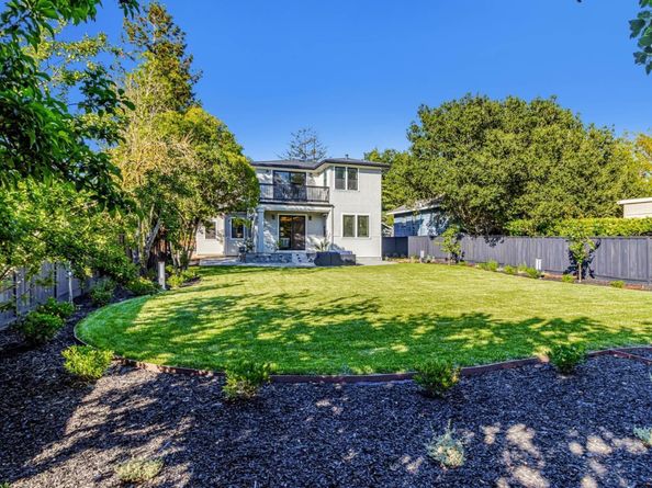 1066 Larch Avenue, Moraga CA 94556