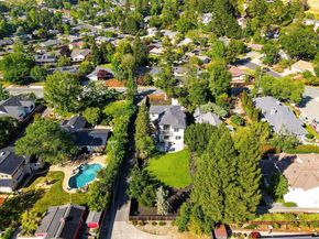 1066 Larch Avenue, Moraga CA 94556