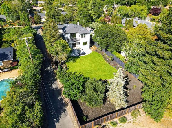 1066 Larch Avenue, Moraga CA 94556