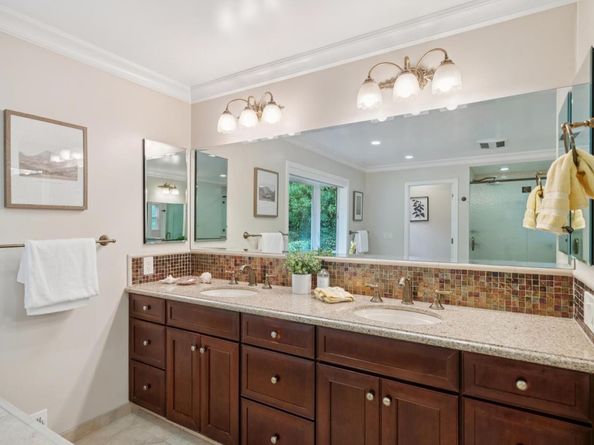 21193 Michaels Drive, Saratoga CA 95070