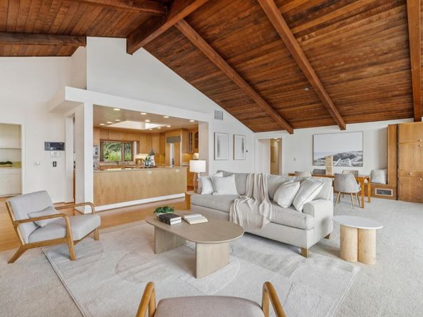 21193 Michaels Drive, Saratoga CA 95070