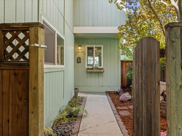 950 Boranda Avenue 9, Mountain View CA 94040