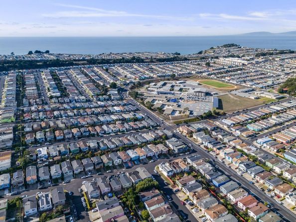 1322 Southgate Avenue, Daly City CA 94015