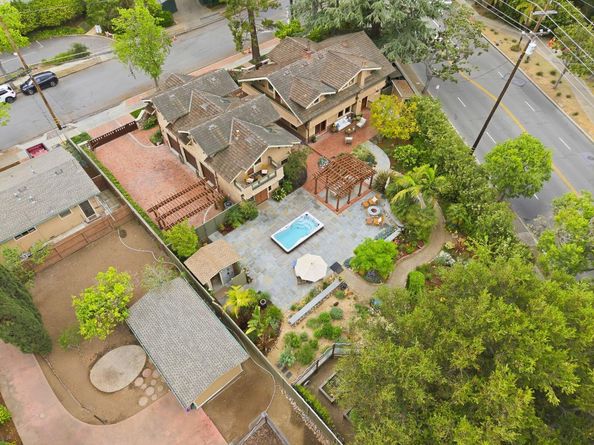 1301 Bryant Street, Palo Alto CA 94301