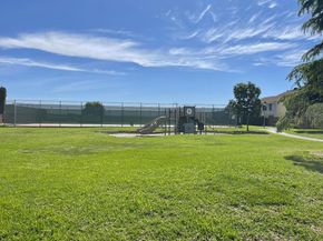 31 Barcelona Circle, Redwood City CA 94065