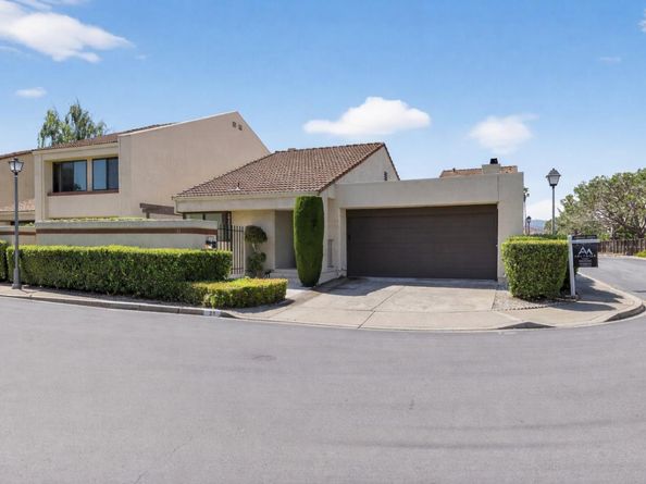 31 Barcelona Circle, Redwood City CA 94065