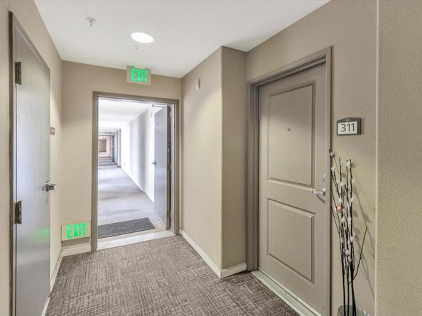 912 Campisi Way 311, Campbell CA 95008