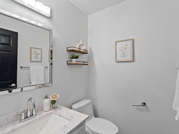 26 Binnacle Lane, Foster City CA 94404