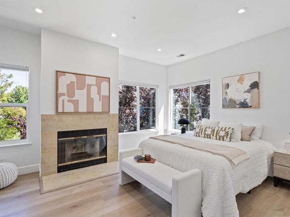 26 Binnacle Lane, Foster City CA 94404