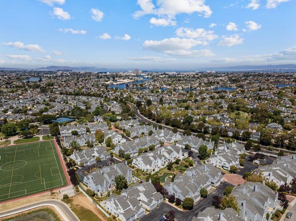 26 Binnacle Lane, Foster City CA 94404