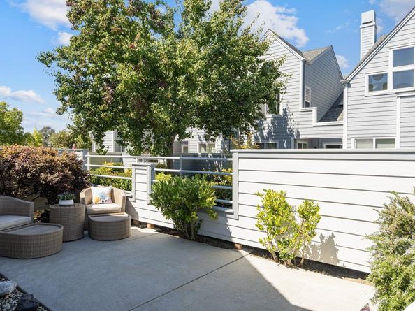 26 Binnacle Lane, Foster City CA 94404