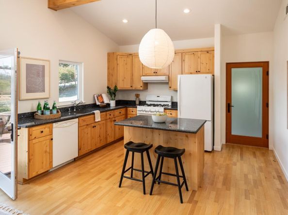 6932 Freedom Boulevard, Aptos CA 95003