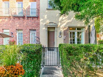 869 Georgetown Place