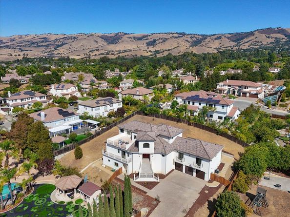 5310 Rachaella Lane, San Jose CA 95135
