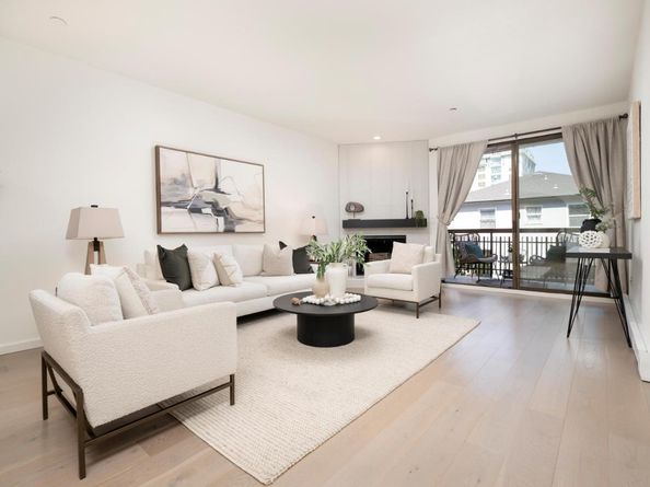 217 8th Avenue 203, San Mateo CA 94401