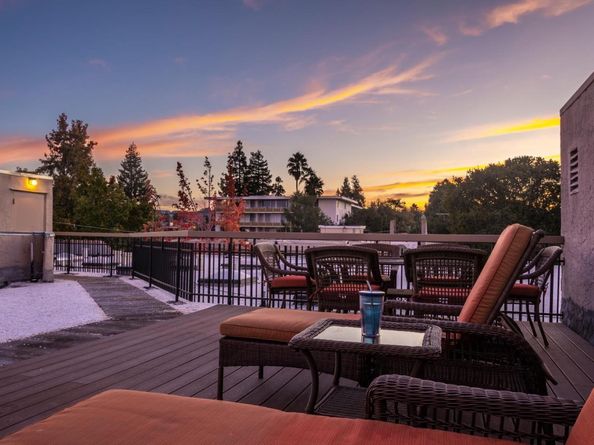 217 8th Avenue 203, San Mateo CA 94401