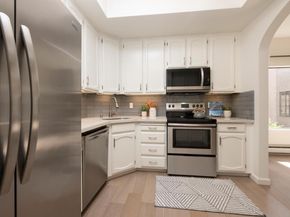 217 8th Avenue 203, San Mateo CA 94401