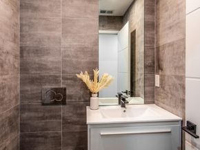 1240 Colonial Oaks Drive, Los Altos CA 94024