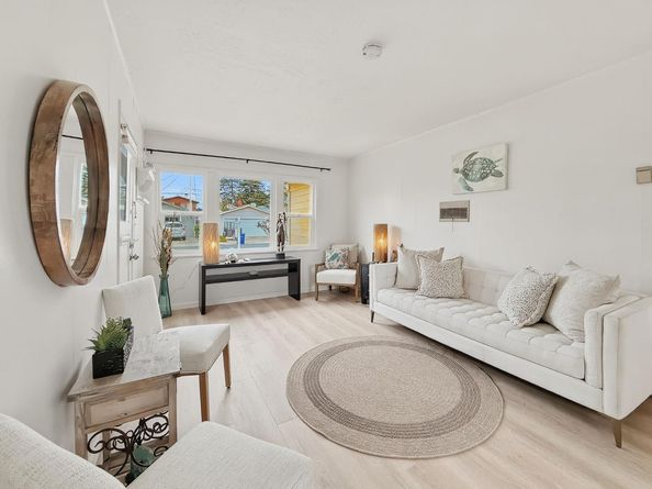 4630 Jewel Street, Capitola CA 95010