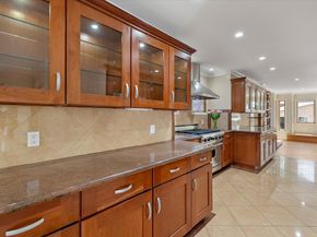 148 Kingsley Avenue, Palo Alto CA 94301