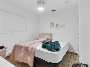 19542 SW 120th Ave, Miami FL 33177