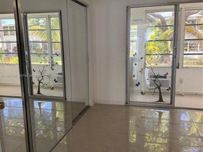 162 Westbury J 162, Deerfield Beach FL 33442