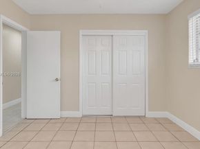 5300 Grant St, Hollywood FL 33021