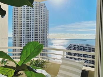 888 Brickell Key Dr