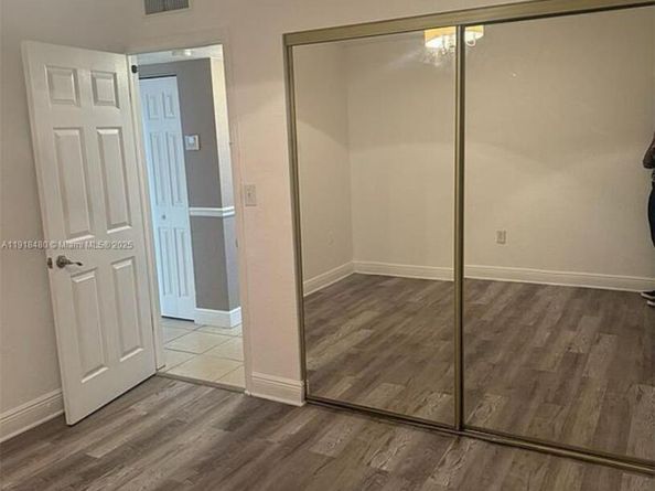 9453 SW 76th St S7, Miami FL 33173