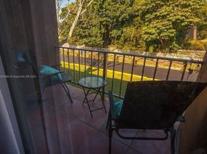 9453 SW 76th St S7, Miami FL 33173