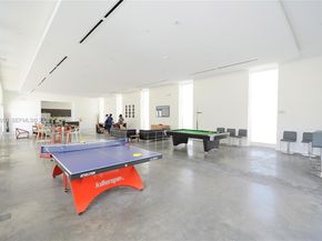 14951 Royal Oaks Ln 1609, North Miami FL 33181