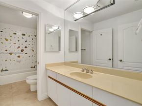 1415 Sunset Harbour Dr 202, Miami Beach FL 33139