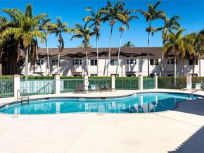 2151 NW 77th Way 203, Pembroke Pines FL 33024