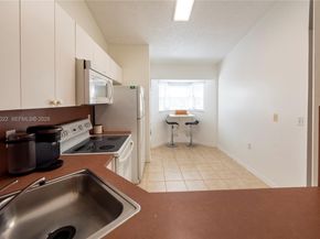 2151 NW 77th Way 203, Pembroke Pines FL 33024