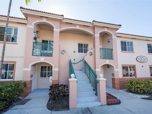 2151 NW 77th Way 203, Pembroke Pines FL 33024