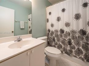 2151 NW 77th Way 203, Pembroke Pines FL 33024