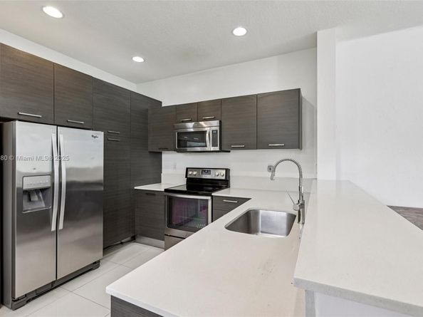 3563 NW 13th St, Lauderhill FL 33311