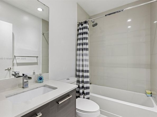 3563 NW 13th St, Lauderhill FL 33311